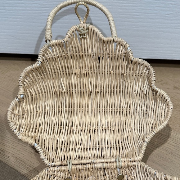 Olli Ella Rattan Shell Bag - Picture 4 of 7